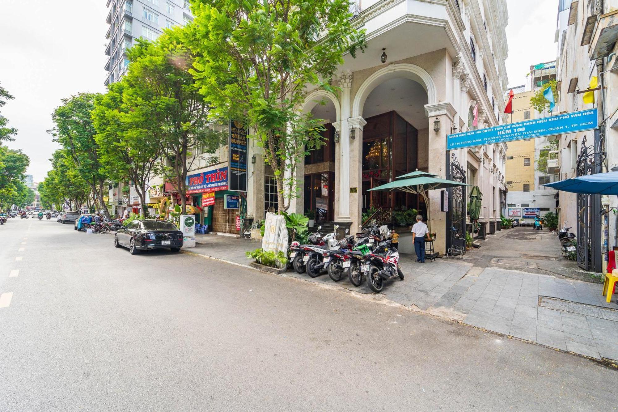 Diamond Luxury Ben Thanh Thành Pho Ho Chí Minh Esterno foto